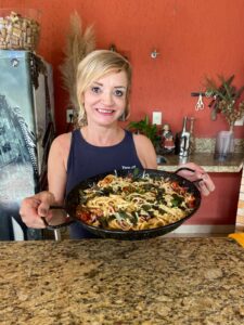 Macarrão artesanal com queijo brie e parmesão