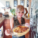 Frango cremoso gratinado com cebola caramelizada
