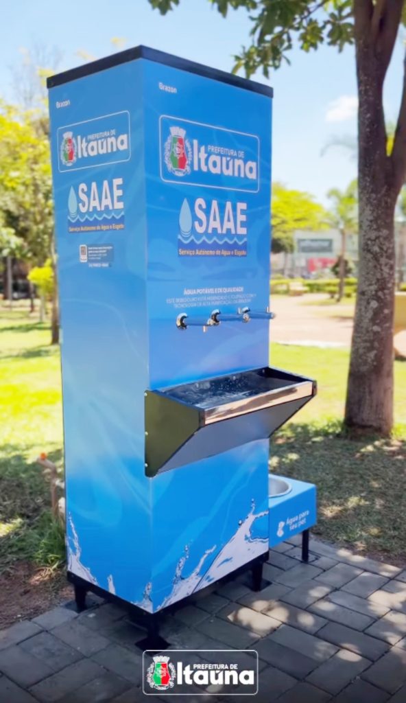 Prefeitura e SAAE iniciam instalação de equipamentos de hidratação para pessoas e pets em Itaúna