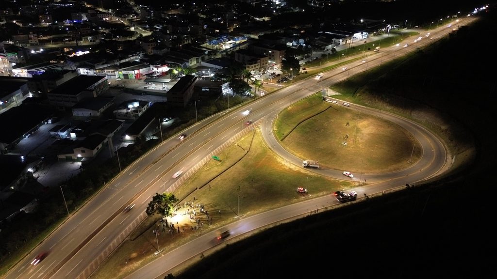 Trevo da Silva Jardim Iluminado